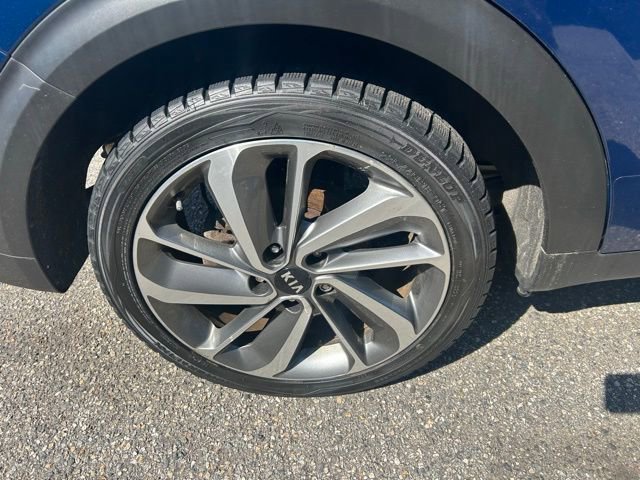 Used 2017 Kia Niro Touring FWD image 4