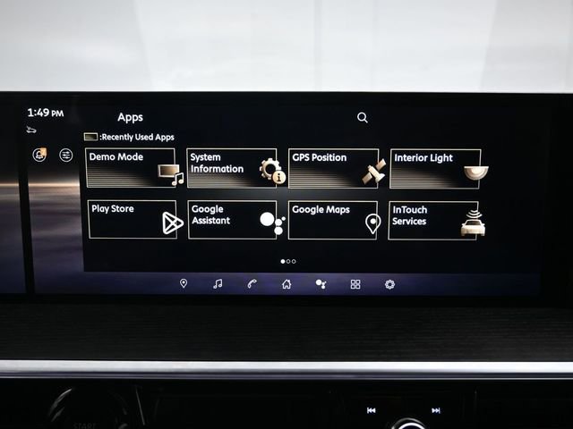 Used 2025 INFINITI QX80 Sensory image 18