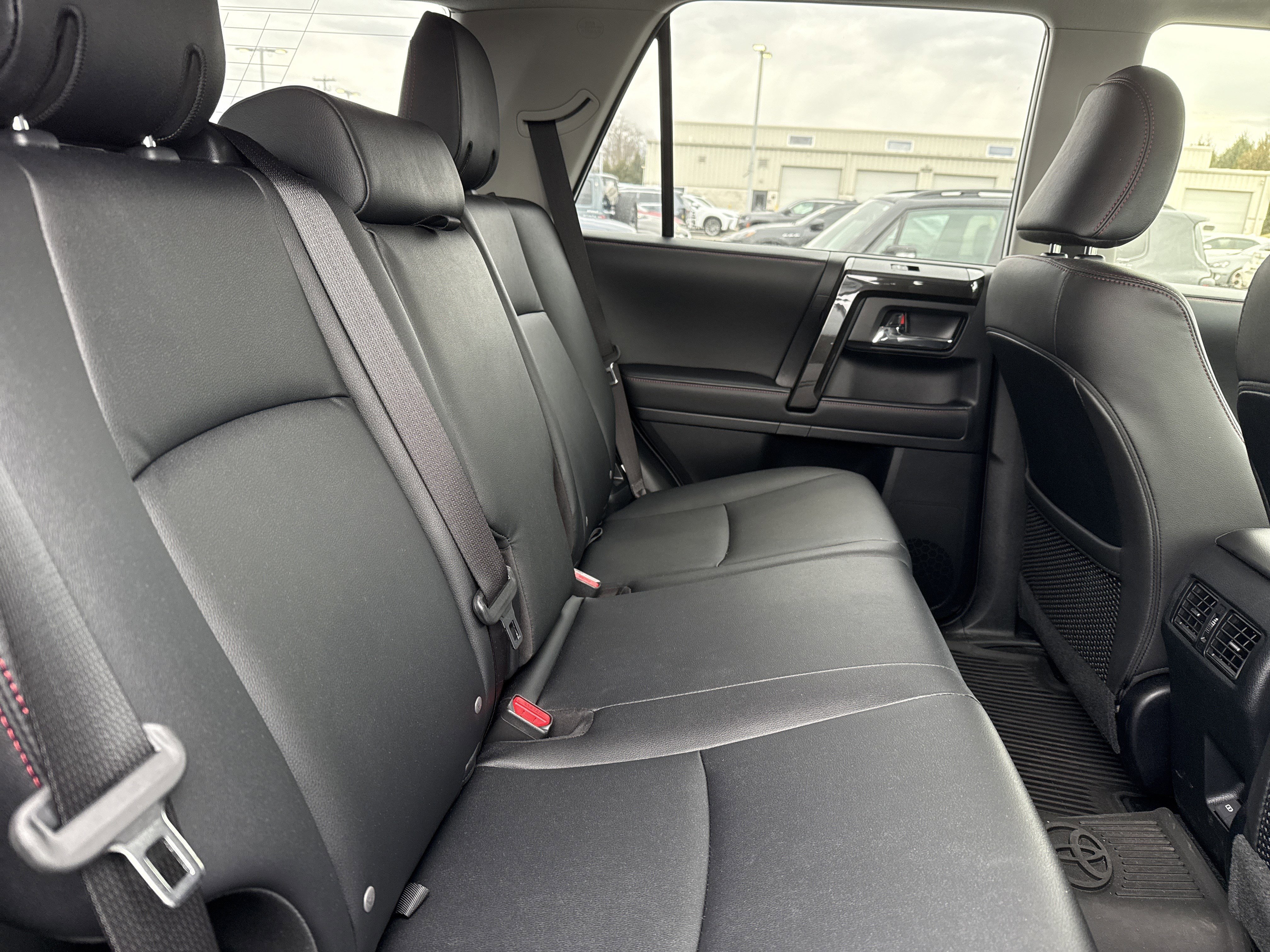 Used 2024 Toyota 4Runner TRD Off-Road Premium image 13