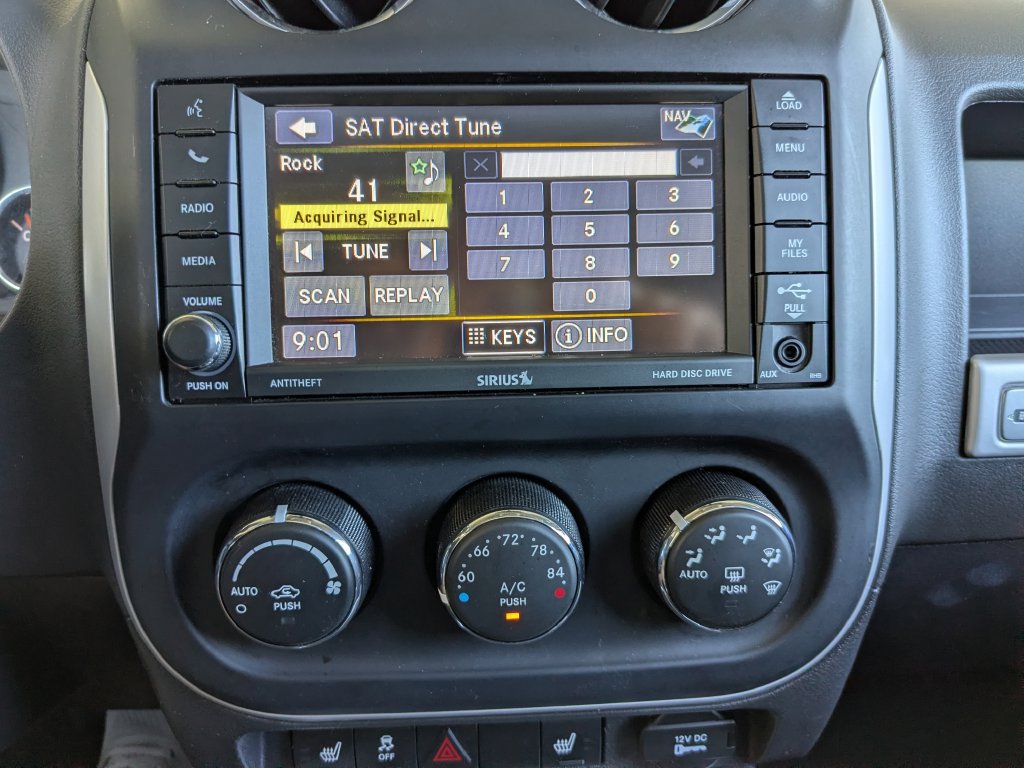 Used 2016 Jeep Compass High Altitude AWD/4WD image 17