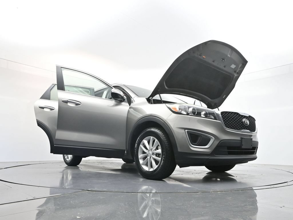 Used 2017 Kia Sorento FWD image 41