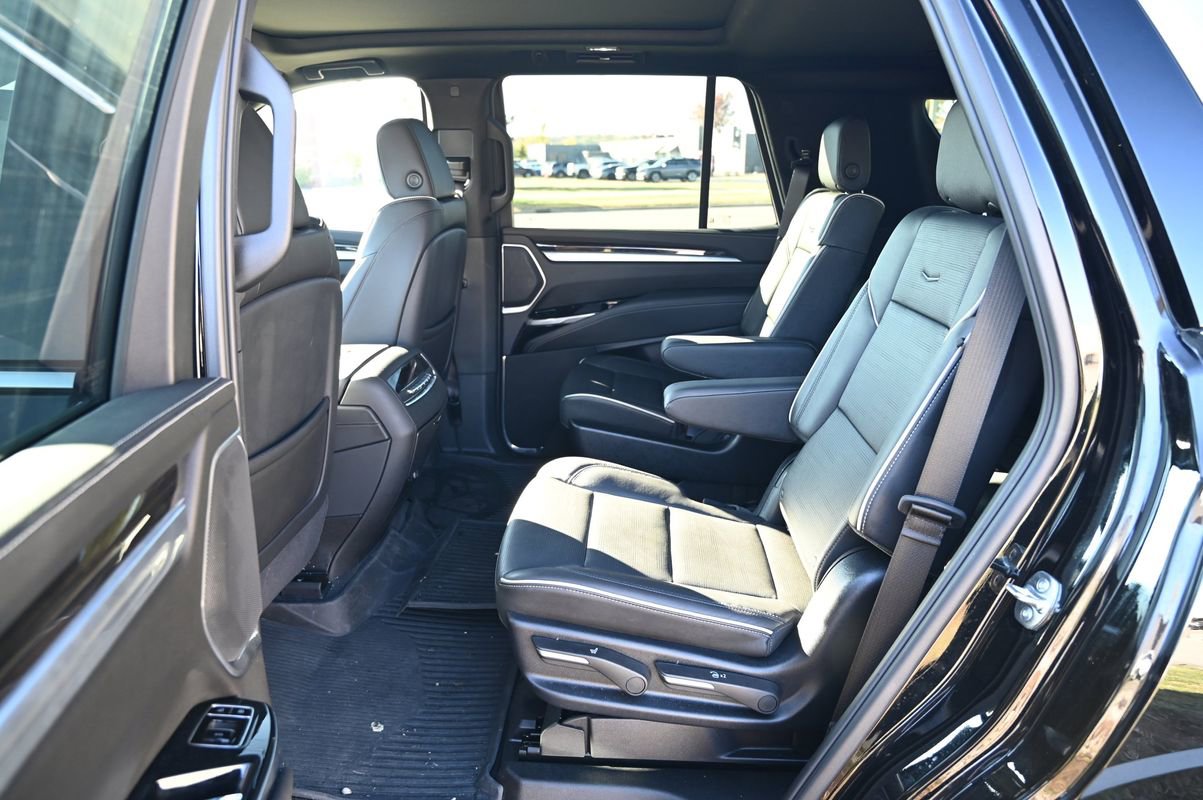 Used 2025 Cadillac Escalade Premium Luxury w/ LPO, Floor Liner Package image 44