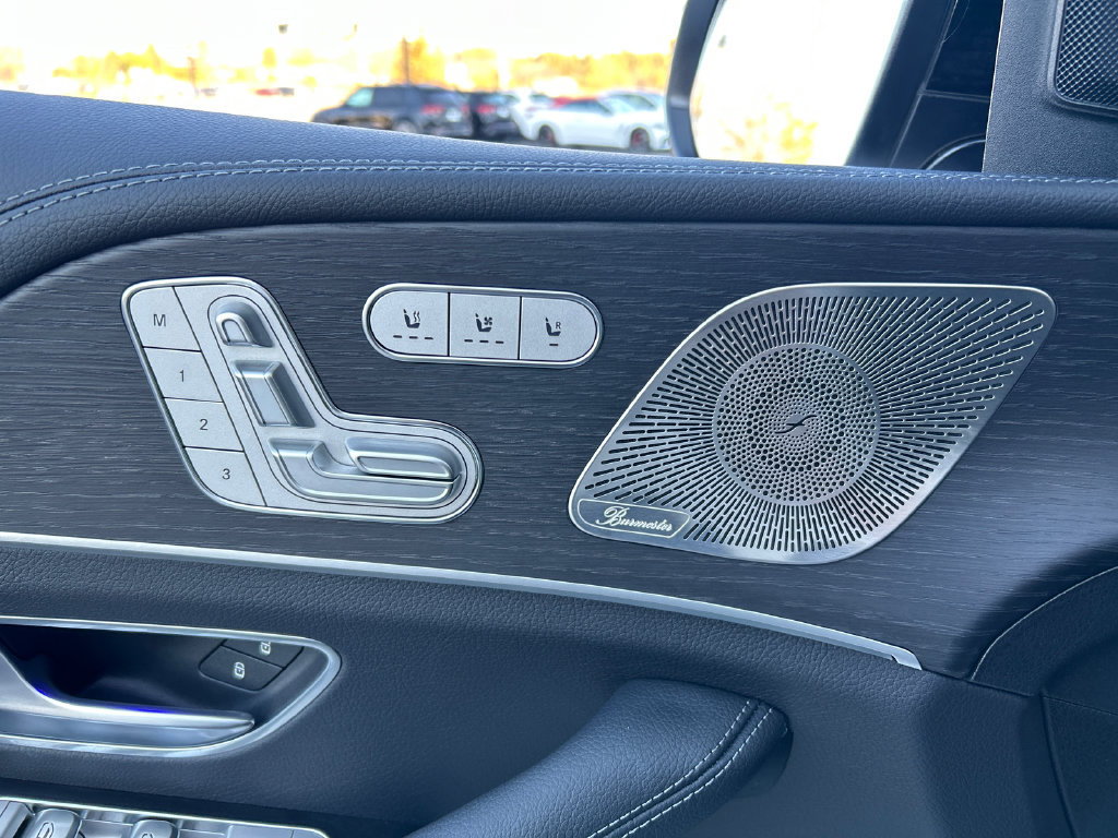 Used 2024 Mercedes-Benz GLE 350 4MATIC image 11