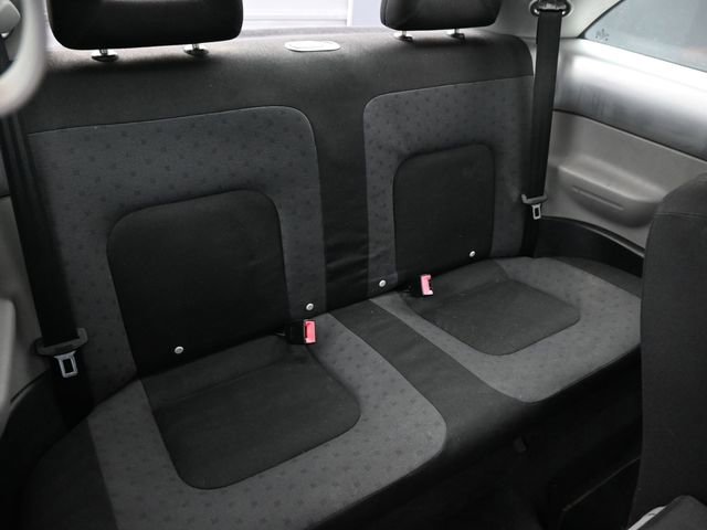 Used 2001 Volkswagen Beetle GLS FWD image 10