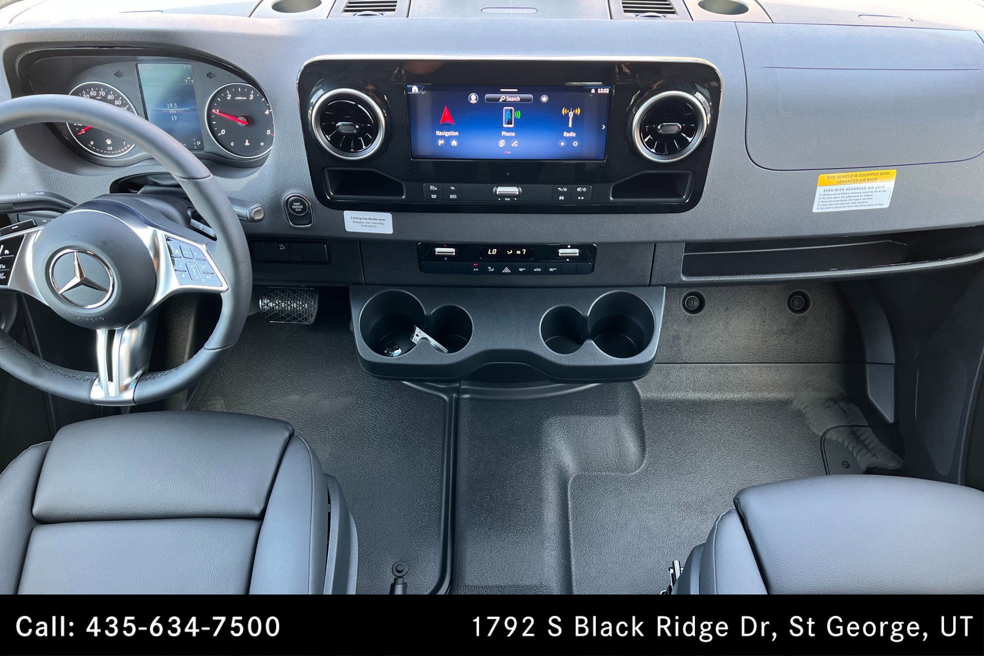 Used 2025 Mercedes-Benz Sprinter 2500 image 13