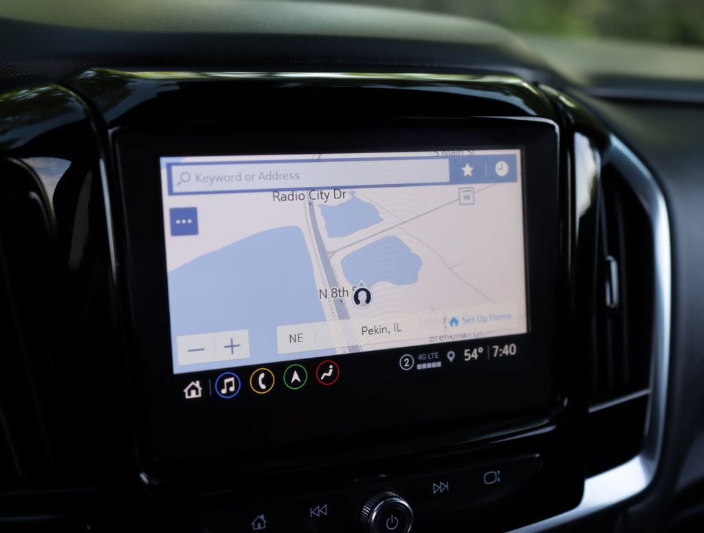 Used 2023 Chevrolet Traverse RS FWD image 15