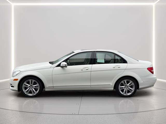 Used 2012 Mercedes-Benz C 300 4MATIC Sedan image 2