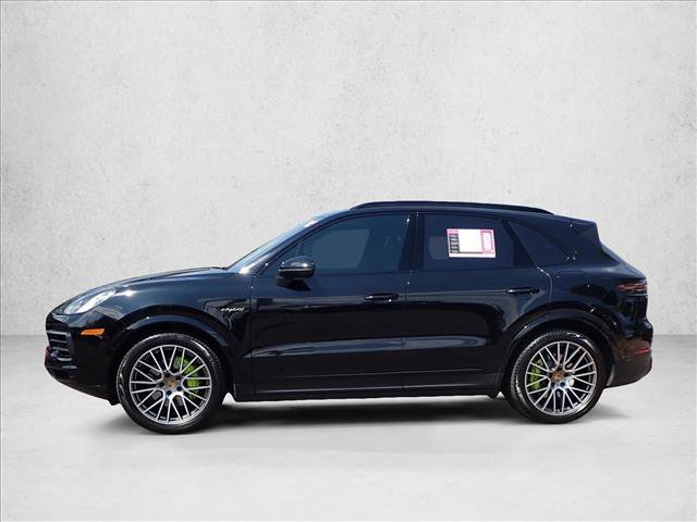 Used 2023 Porsche Cayenne Platinum Edition AWD/4WD image 2
