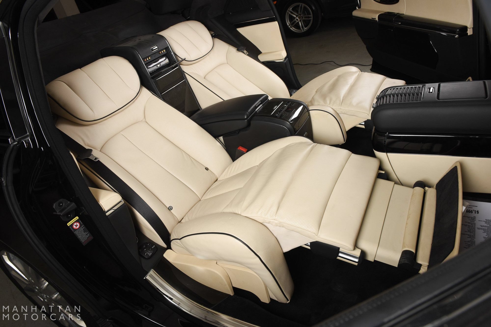 Used 2009 Maybach 62 S RWD image 36