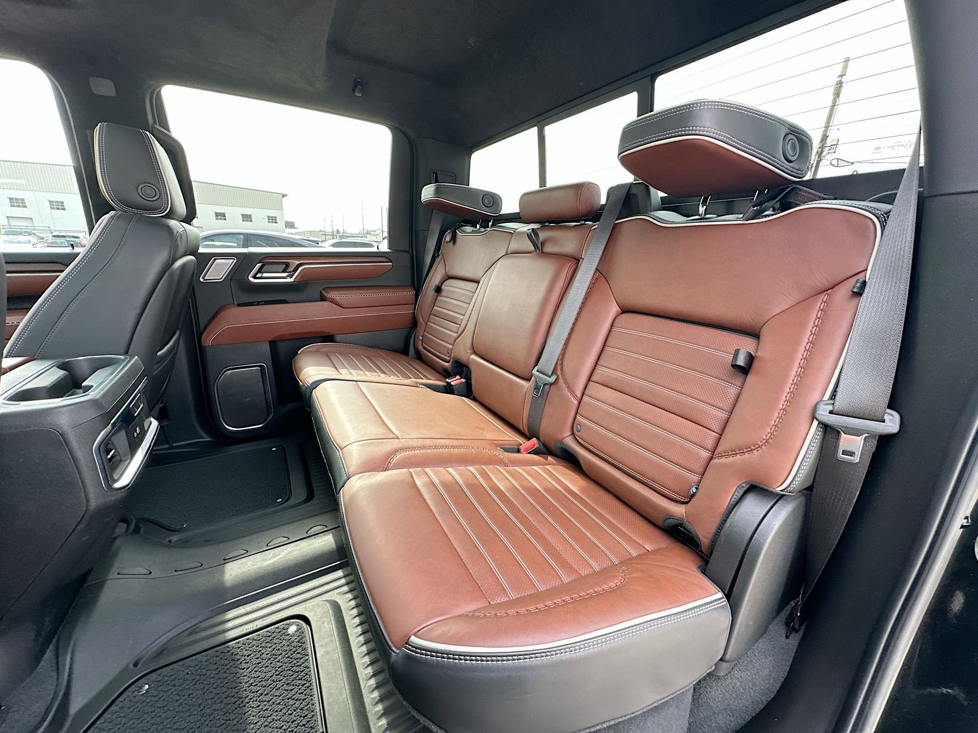 Used 2024 GMC Sierra 3500 Denali Ultimate image 25