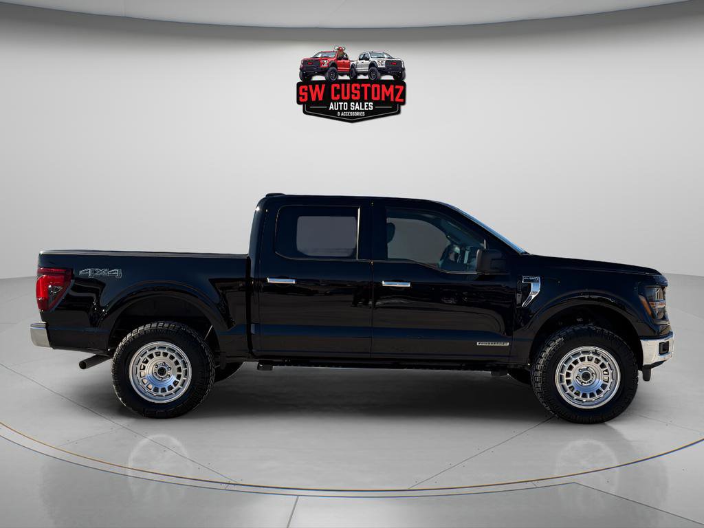 Used 2024 Ford F150 XLT w/ Mobile Office Package image 8