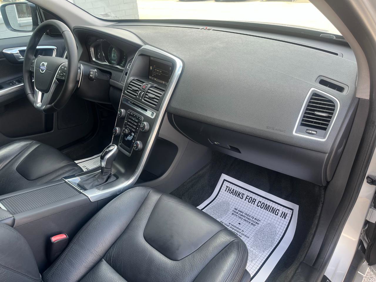 Used 2014 Volvo XC60 T6 image 18