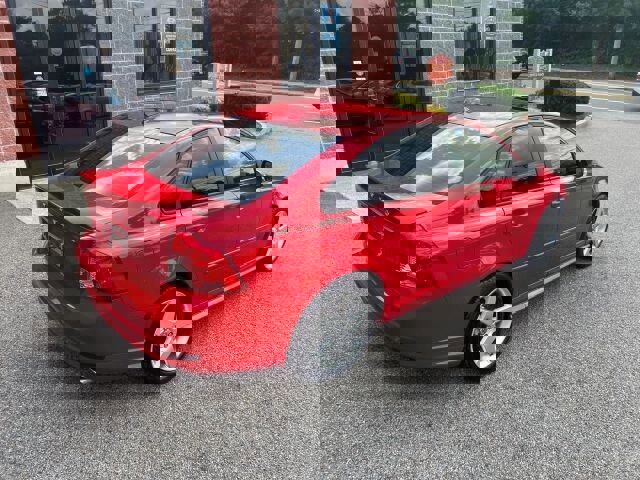 Used 2010 Volvo S40 T5 R-Design image 5