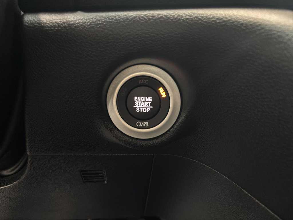 New 2026 Chrysler Voyager LX image 19