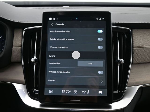 New 2026 Volvo XC90 B6 Plus w/ Protection Package Premier image 19