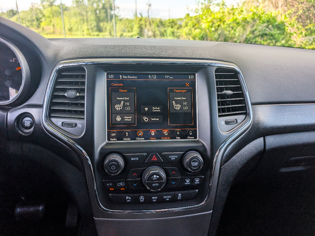 Used 2018 Jeep Grand Cherokee Altitude AWD/4WD image 29