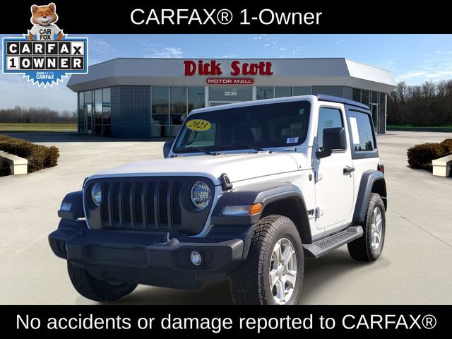 Used 2023 Jeep Wrangler Sport AWD/4WD video 3