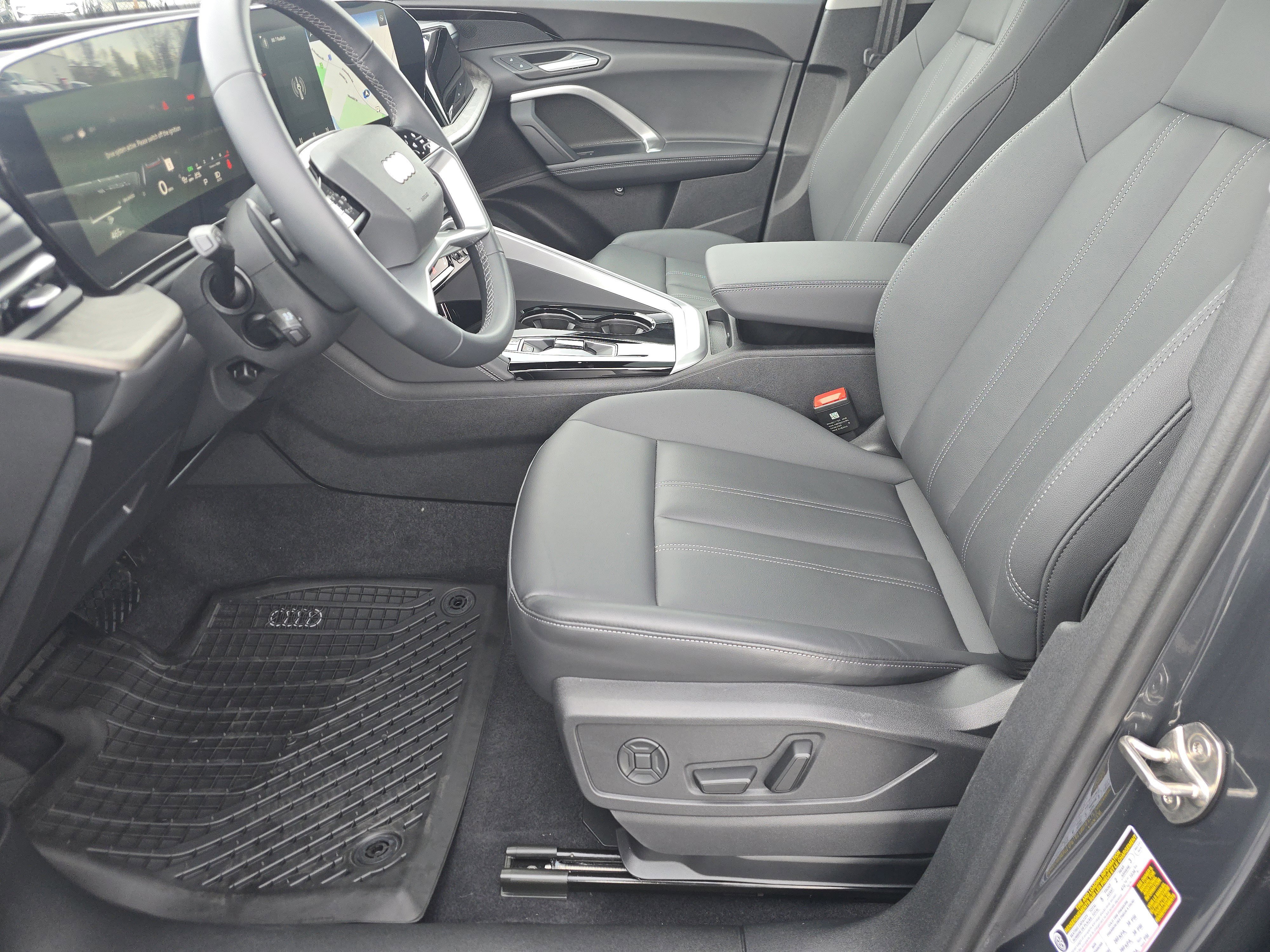 Certified 2025 Audi Q5 Premium w/ Convenience Package AWD/4WD image 21