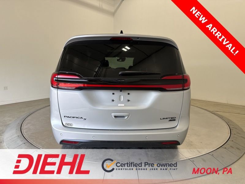 Used 2026 Chrysler Pacifica Limited w/ S Appearance Package image 6