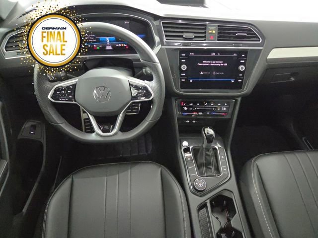 Used 2024 Volkswagen Tiguan SE R-Line image 15
