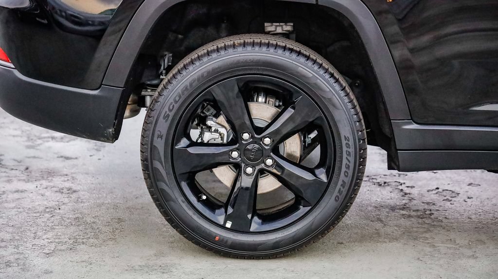 New 2026 Jeep Grand Cherokee Limited w/ Limited Altitude Package AWD/4WD image 12