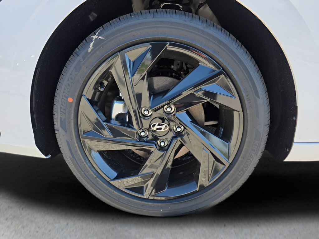 New 2026 Hyundai Elantra SEL Sport Premium FWD image 11