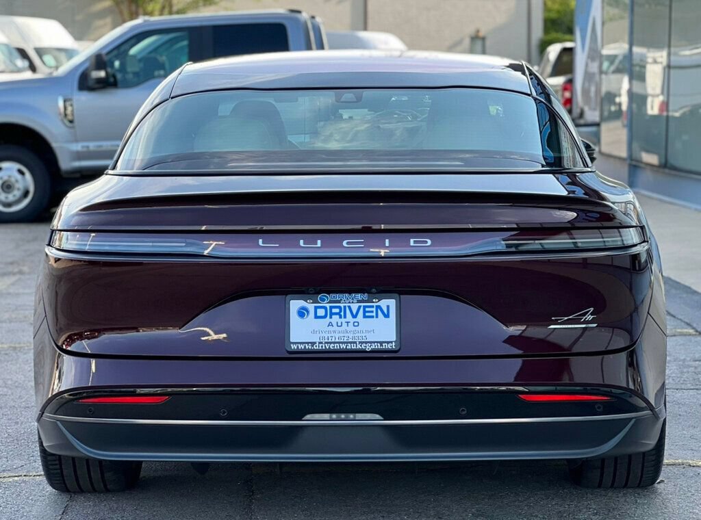 Used 2023 Lucid Air Touring AWD/4WD image 37