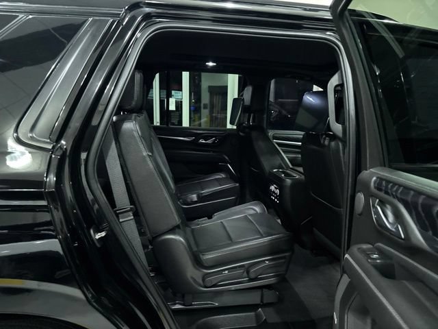 Used 2023 GMC Yukon Denali w/ Advanced Technology Package AWD/4WD image 39