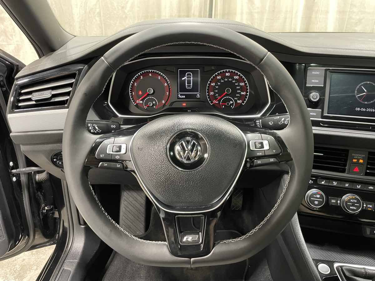 Used 2020 Volkswagen Jetta R-Line FWD image 10