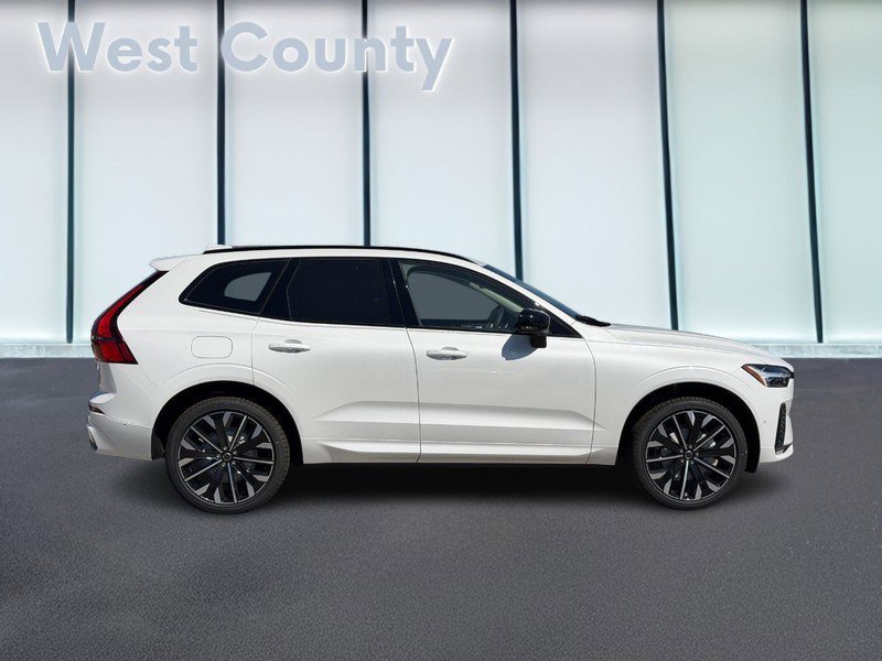 New 2026 Volvo XC60 B5 Ultra w/ Climate Package image 2