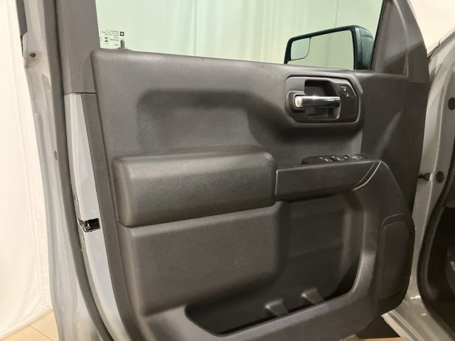 Used 2024 Chevrolet Silverado 1500 Custom Trail Boss w/ Turbomax Blackout Package image 9