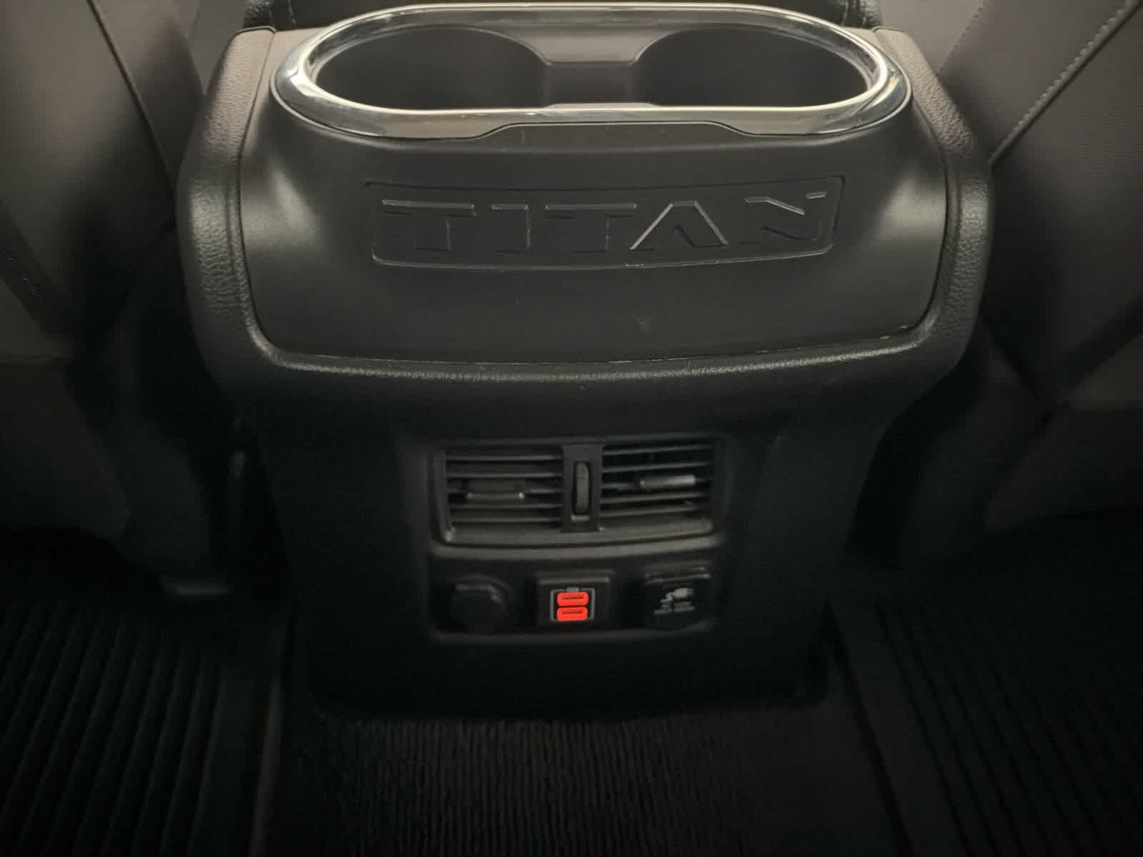 Used 2021 Nissan Titan SV w/ SV Convenience Package AWD/4WD image 21