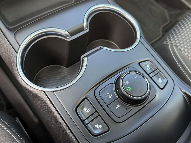 Certified 2023 GMC Terrain SLE w/ Driver Convenience Package image 18