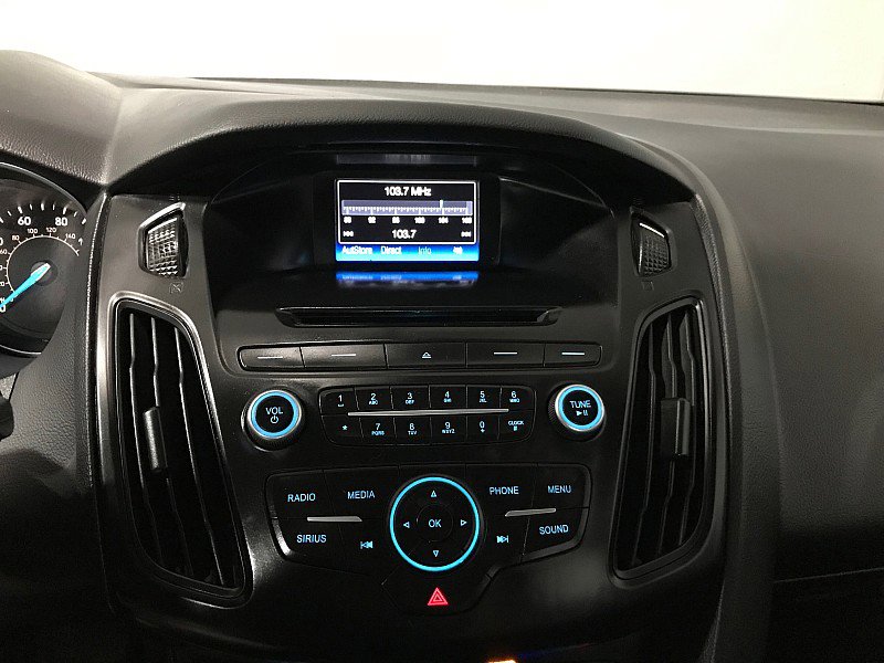 Used 2017 Ford Focus SE image 27