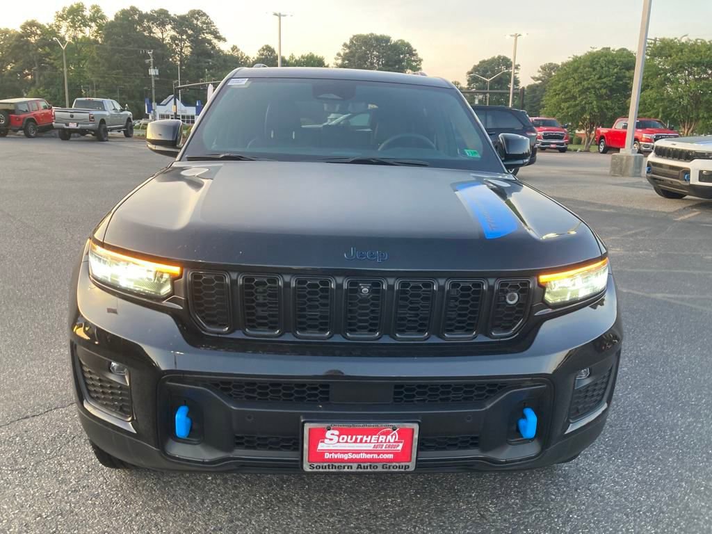 New 2024 Jeep Grand Cherokee Trailhawk w/ Advanced Protech Group II AWD/4WD image 9