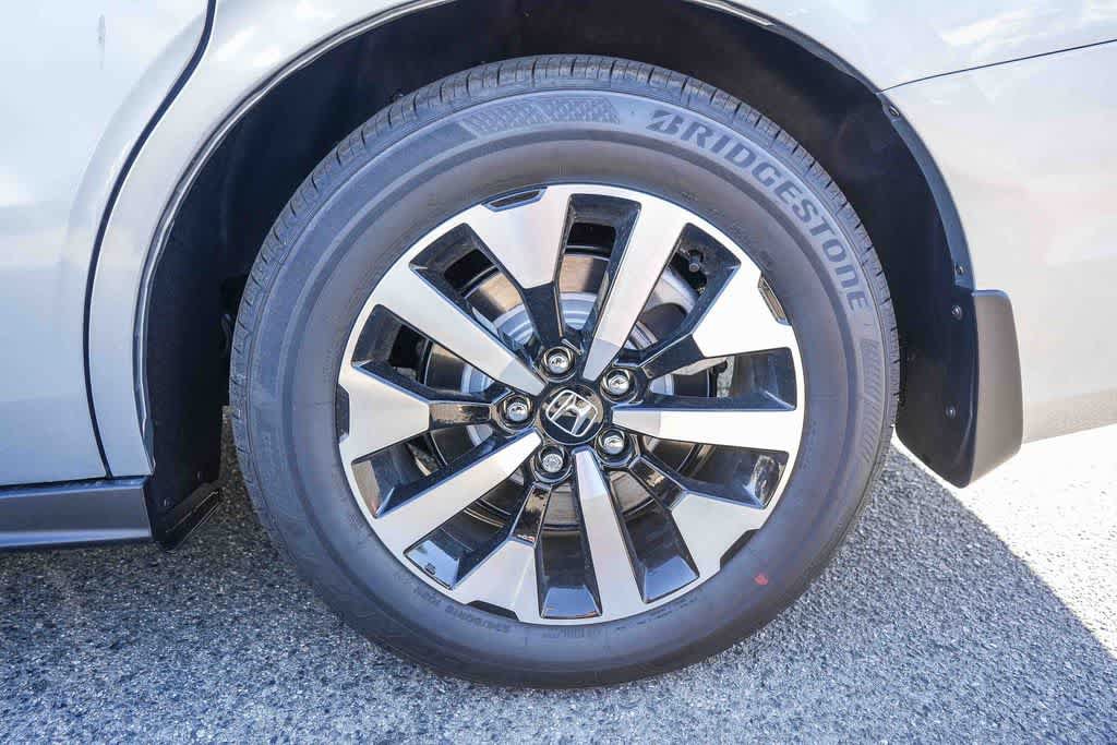 Certified 2026 Honda Odyssey EX-L image 10