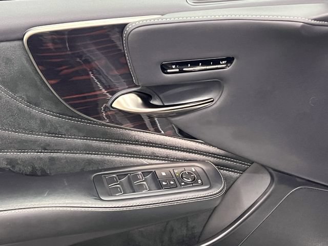 Certified 2025 Lexus LS 500 RWD image 10