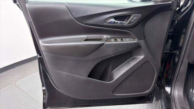 Used 2023 Chevrolet Equinox LT FWD image 13