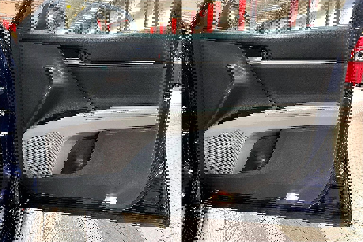 Used 2022 Toyota Camry XSE image 23