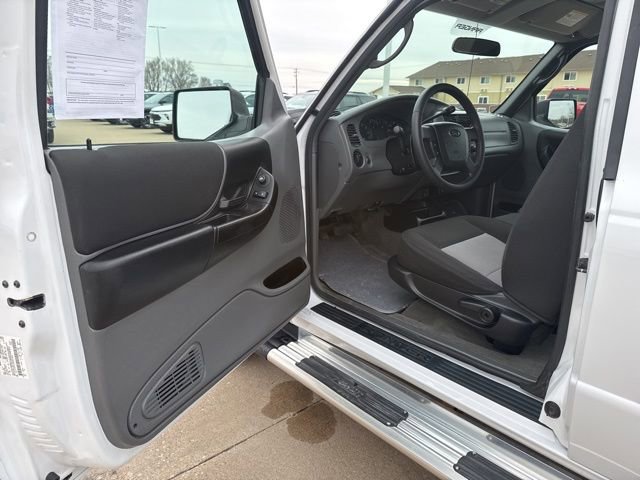 Used 2011 Ford Ranger XLT image 12