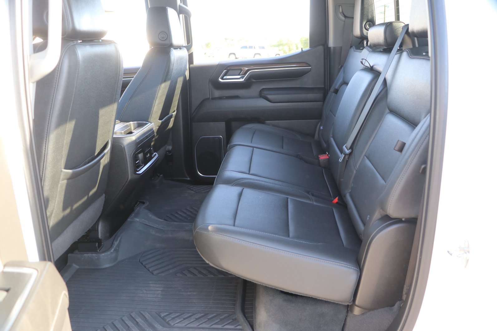 Used 2024 Chevrolet Silverado 1500 RST w/ Convenience Package II AWD/4WD image 29