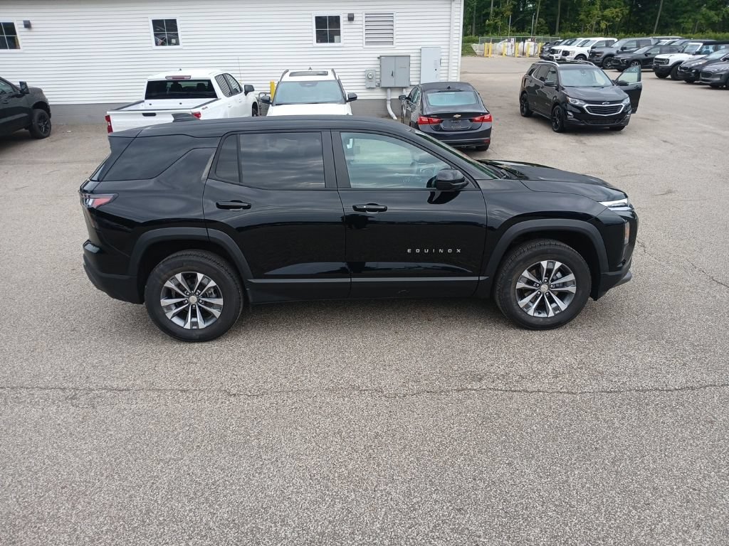 Used 2025 Chevrolet Equinox LT AWD/4WD image 6