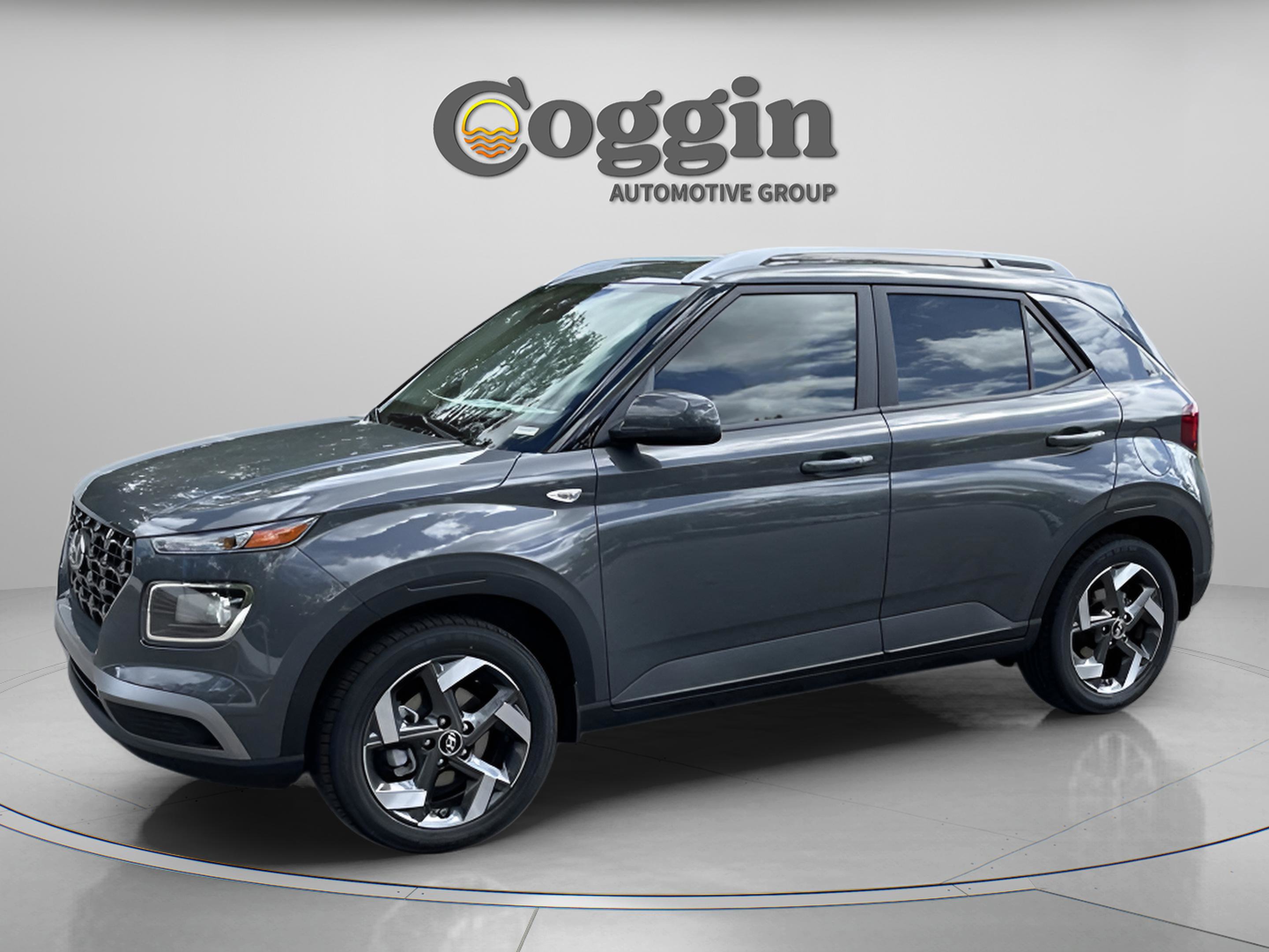 New 2026 Hyundai Venue SEL FWD image 1