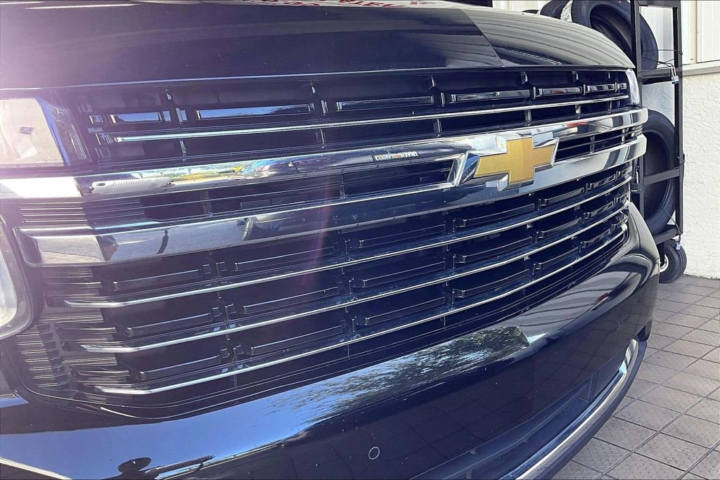 Used 2023 Chevrolet Suburban LT image 31