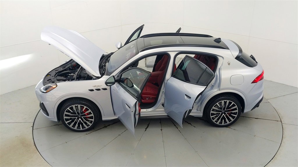 New 2024 Maserati Grecale Trofeo image 29