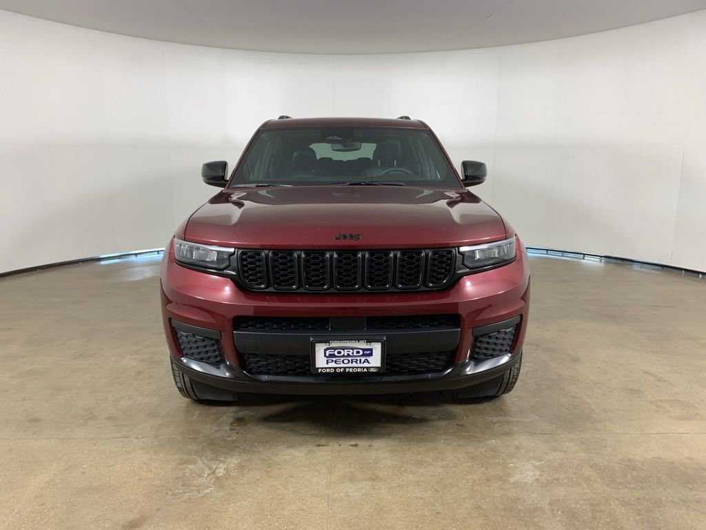 Used 2024 Jeep Grand Cherokee L Altitude image 3