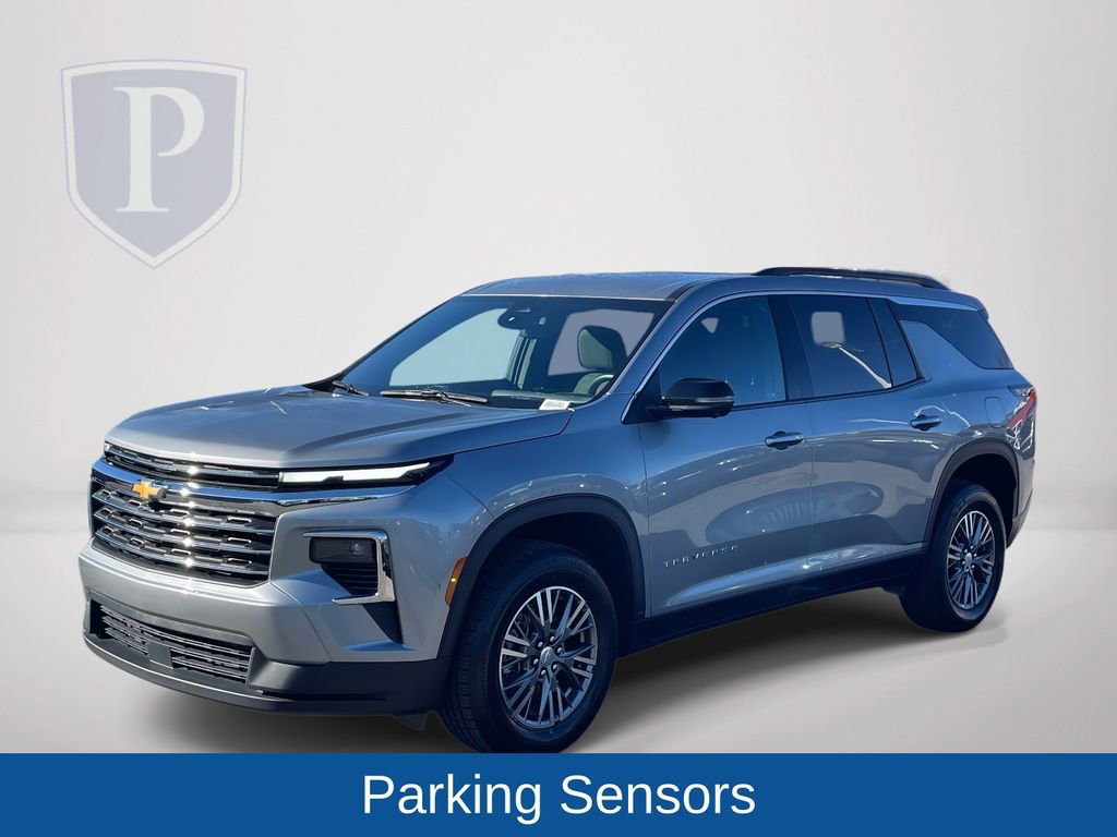 Used 2024 Chevrolet Traverse LT image 4