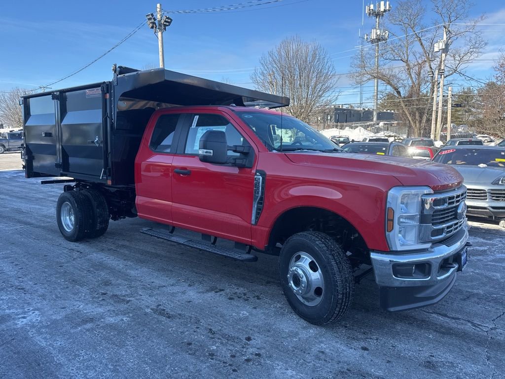 New 2026 Ford F350 XL w/ XL Chrome Package image 3