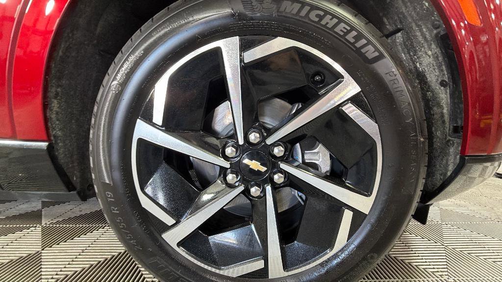 Used 2025 Chevrolet Equinox EV LT w/ Convenience Package FWD image 35