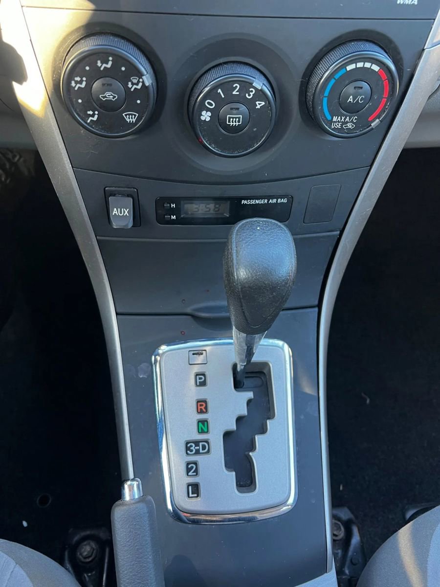 Used 2010 Toyota Corolla LE image 16